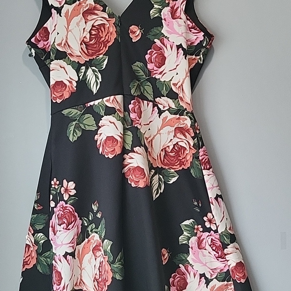Sleeveless floral print summer dress - Picture 7 of 7